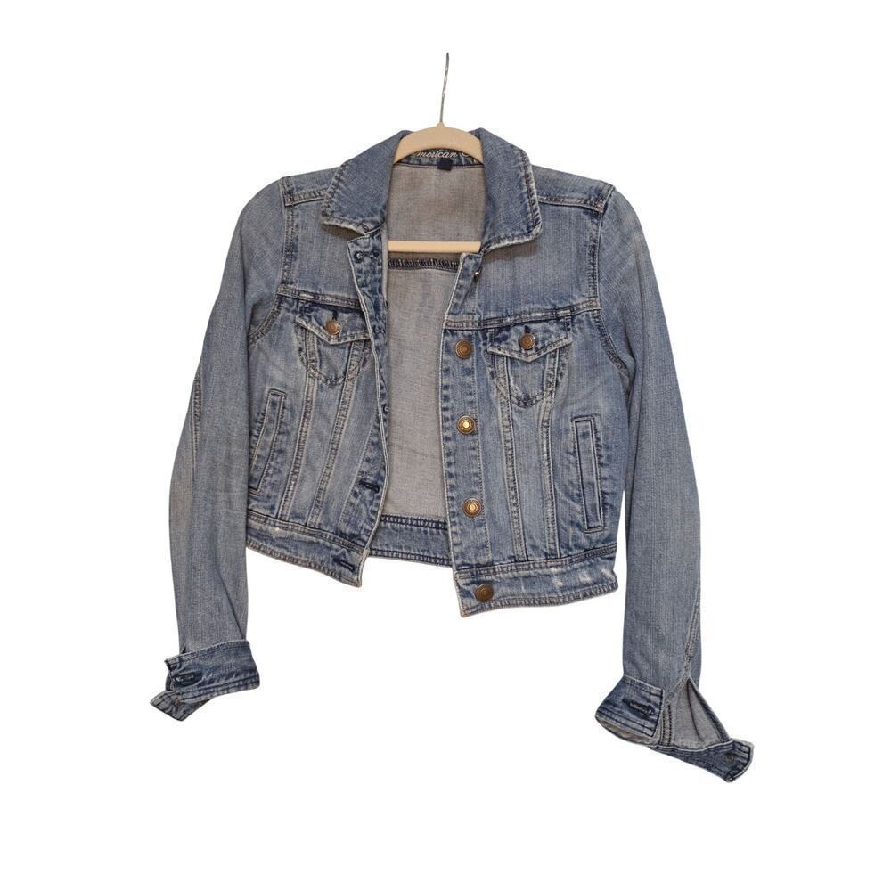 Womens Distressed Light Wash Denim Jacket With Bronze Button Closures & Chest Po